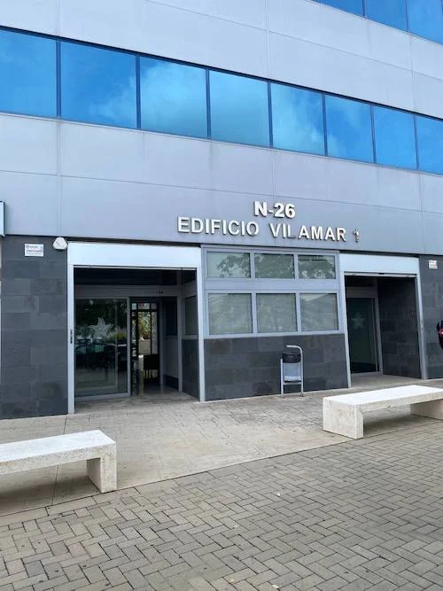 Entrada cercana al Edificio Vilamar en Torneo Parque Empresarial, Sevilla